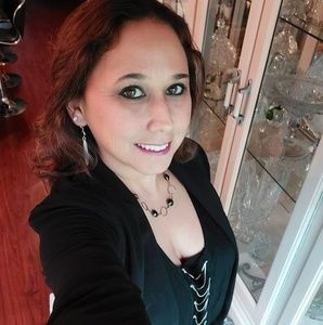 Meet your Posher, Suezette